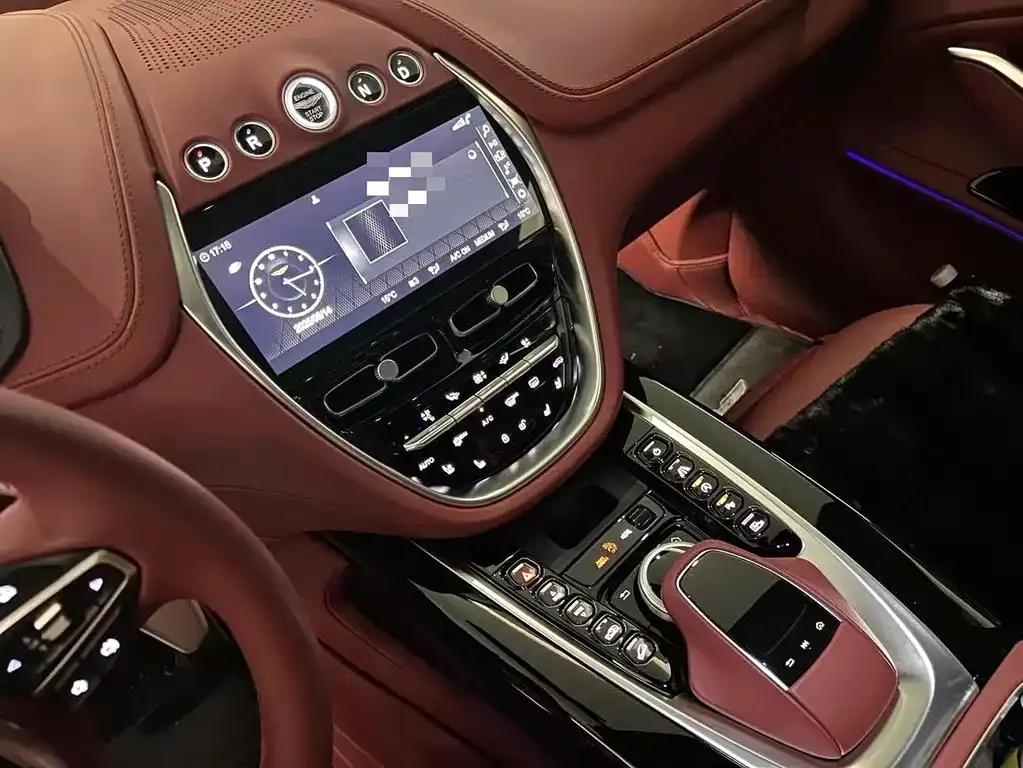 Aston Martin DBX 2022 из CN, фото 7