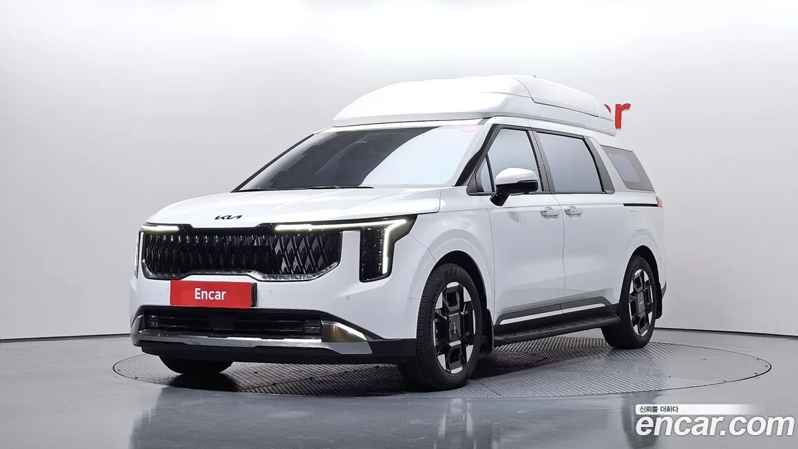 Kia Carnival HEV 9-Seater Signature 1