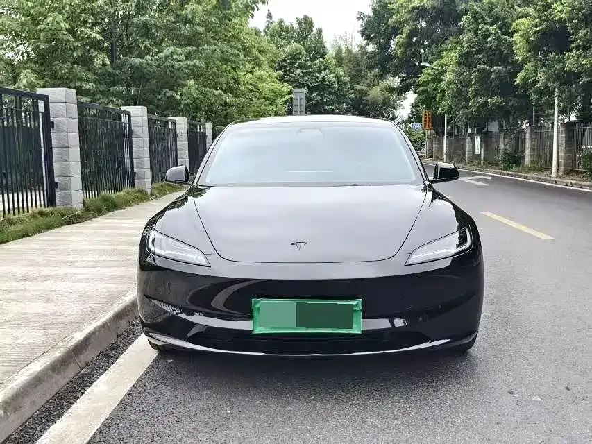 Tesla Model 3 — фото 5