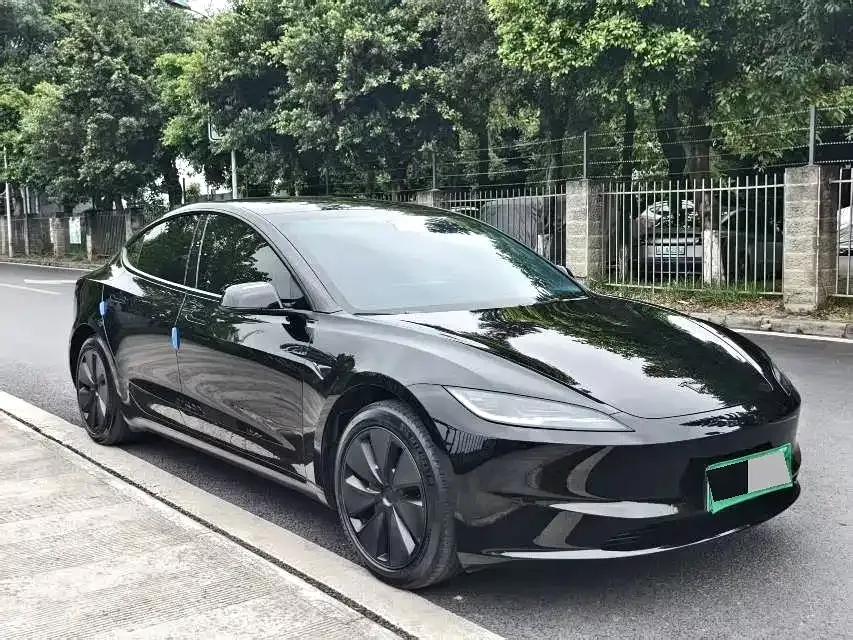 Tesla Model 3 — фото 7