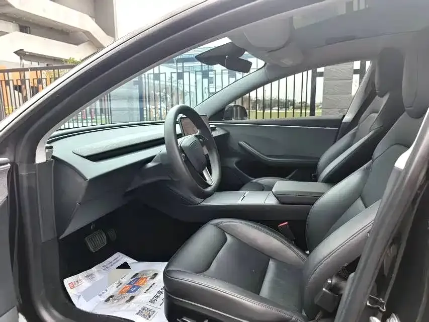 Tesla Model 3 — фото 2
