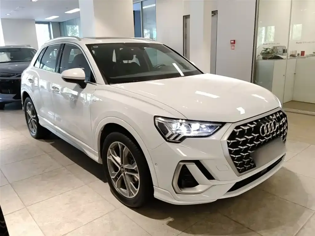 Audi Q3 — фото 4