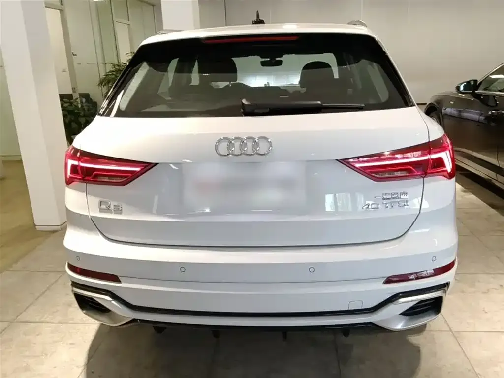 Audi Q3 — фото 3