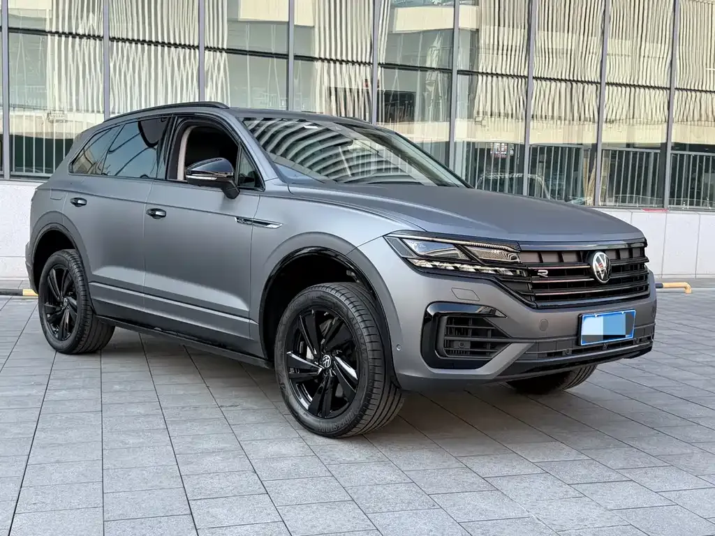 Volkswagen Touareg — фото 7