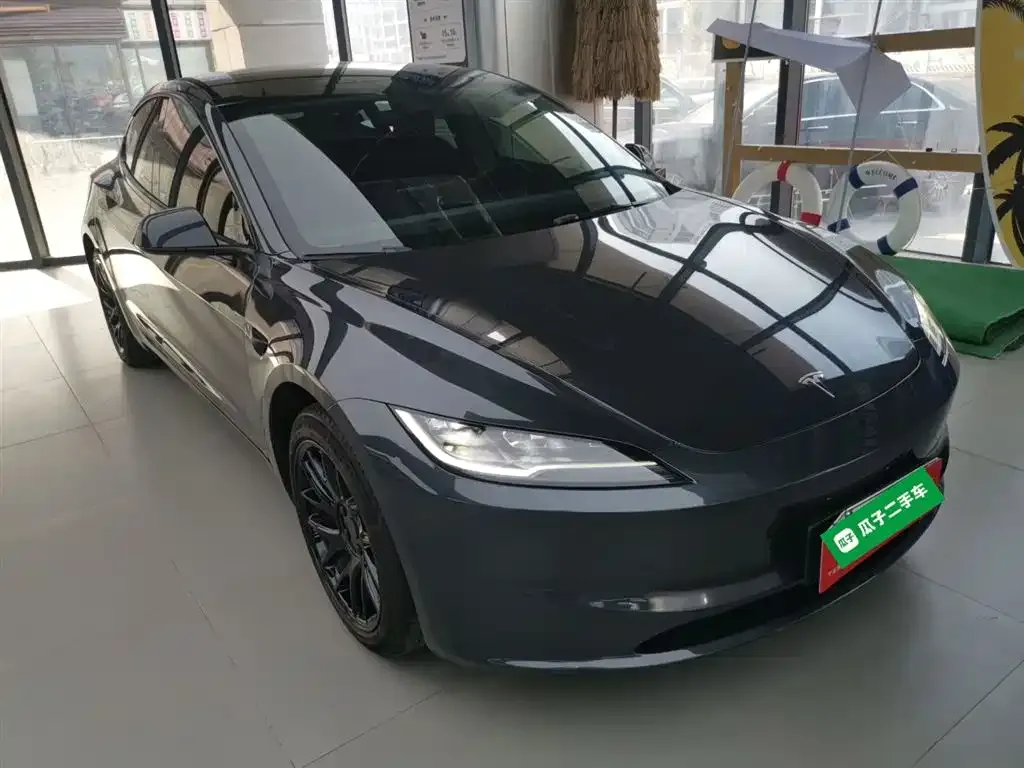 Tesla Model 3 — фото 2