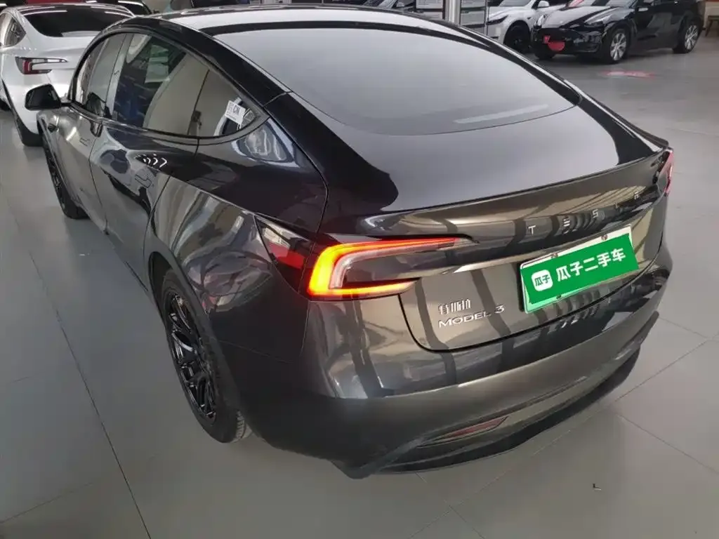 Tesla Model 3 — фото 3