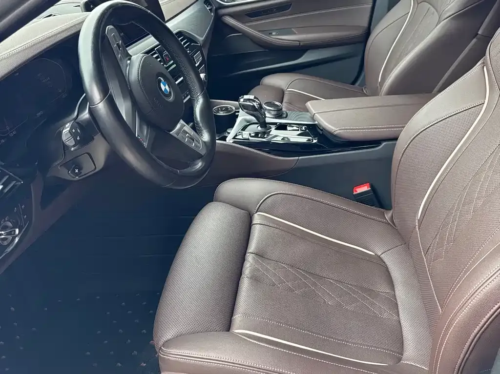 BMW 5 Series — фото 4