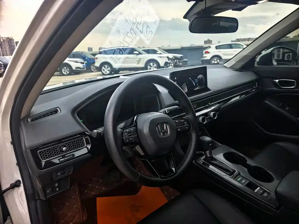 Honda Civic — фото 10