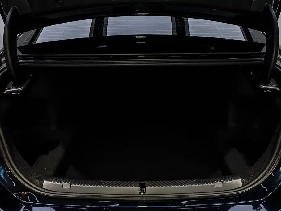 BMW 5 Series — фото 2