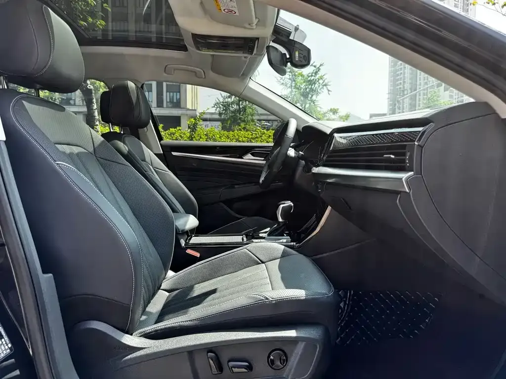 Volkswagen Passat — фото 4