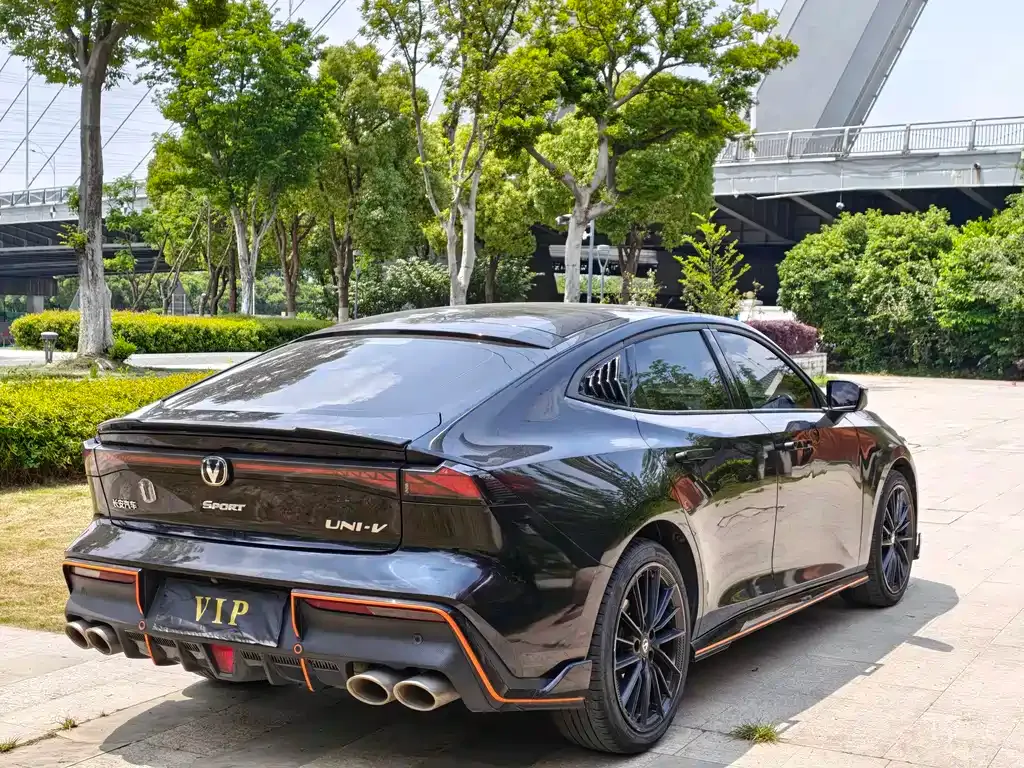 Changan UNI-V 2023 из CN, фото 6
