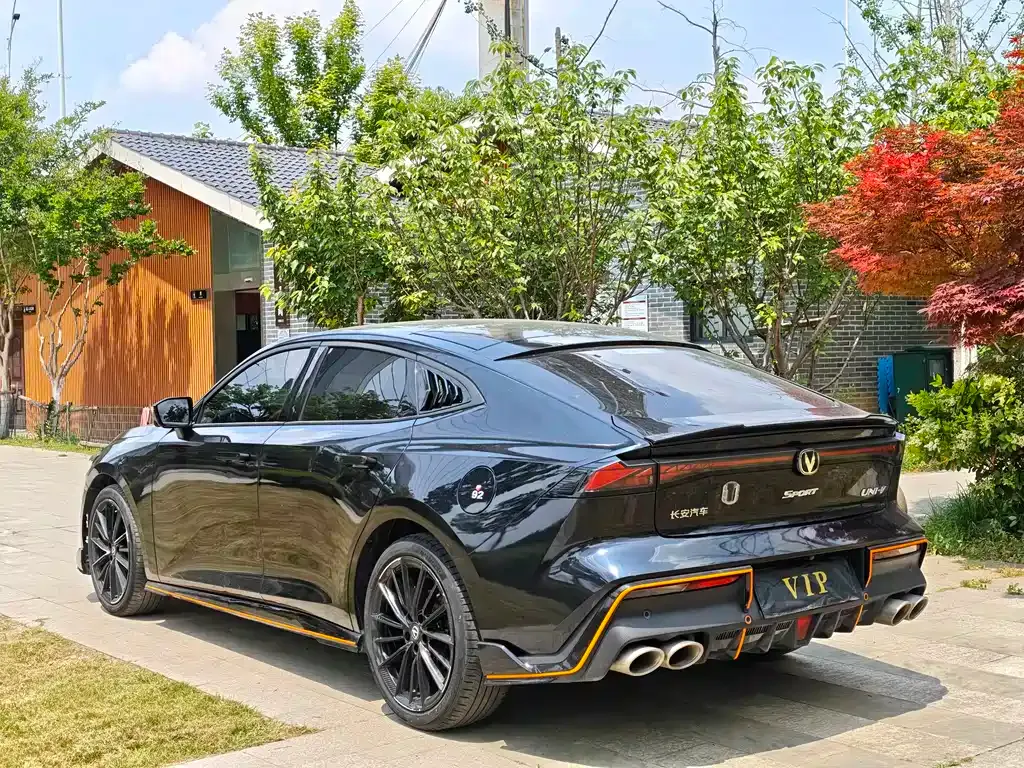 Changan UNI-V 2023 из CN, фото 9