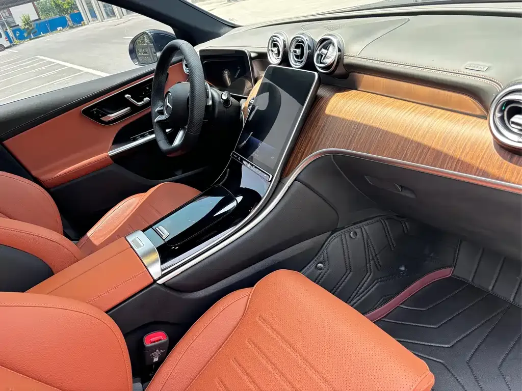 Mercedes-Benz GLC 2024 из CN, фото 5