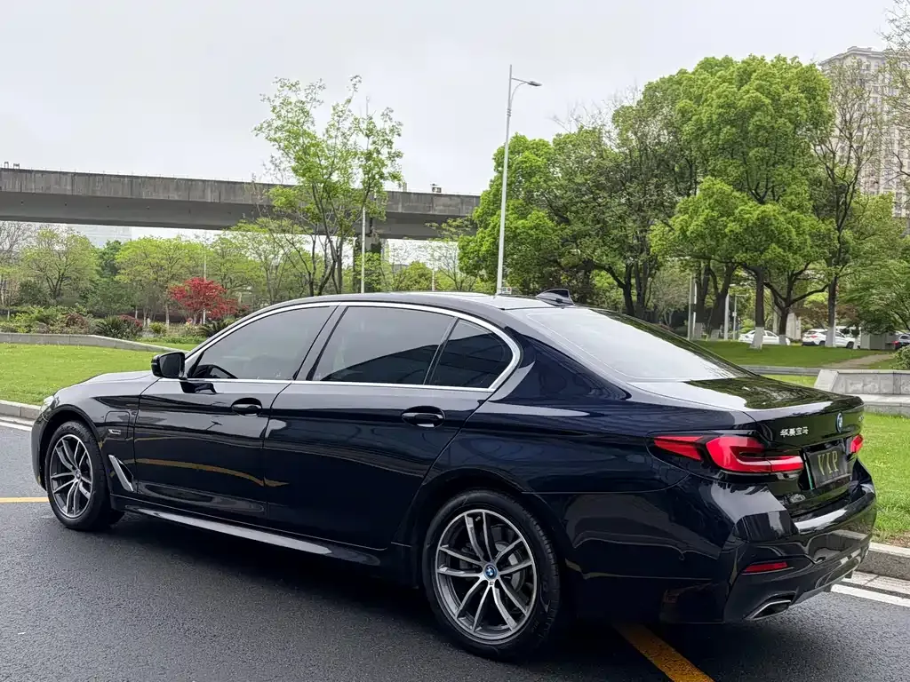 BMW 5 Series New Energy — фото 5