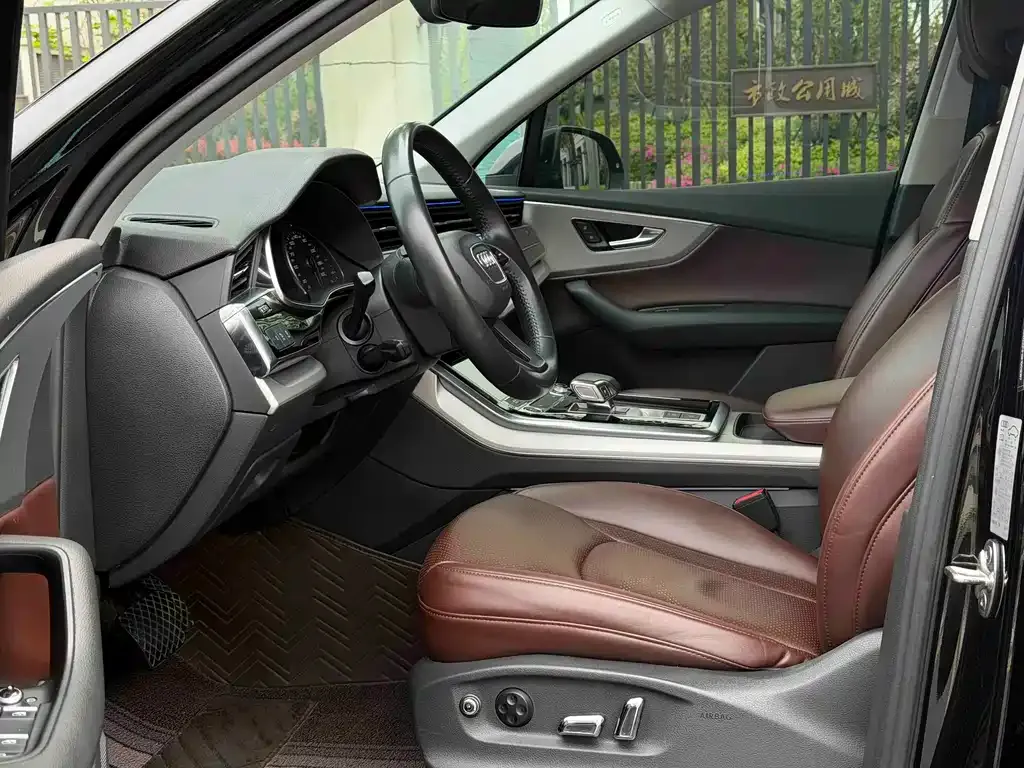 Audi Q7 2022 из CN, фото 3