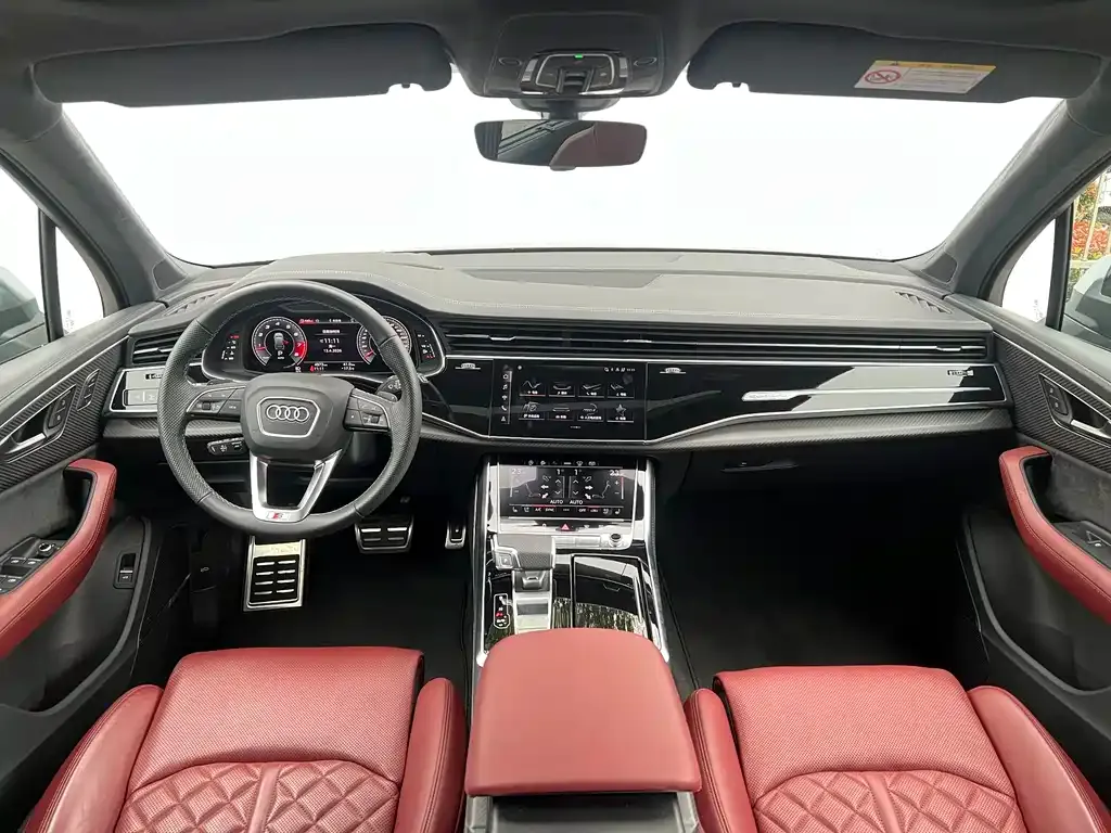 Audi SQ7 2024 из CN, фото 6