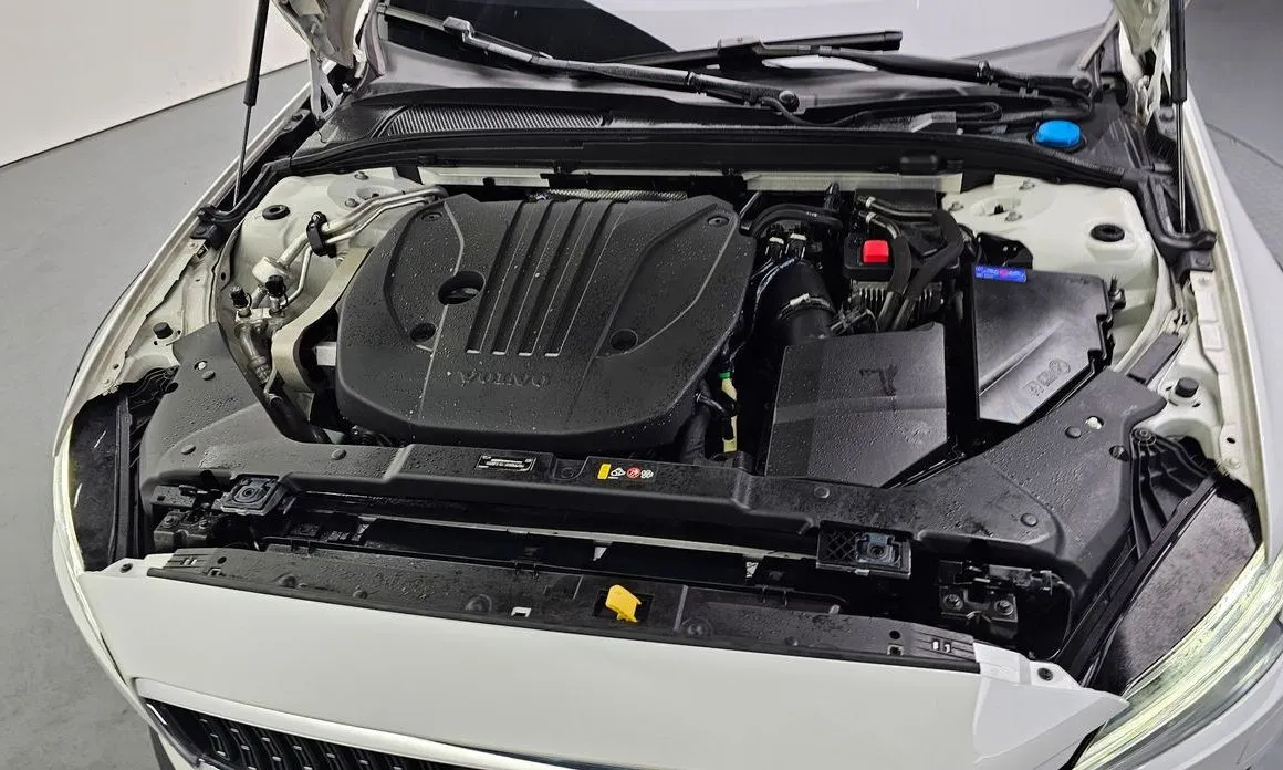 Volvo V60 2021 из KR, фото 6