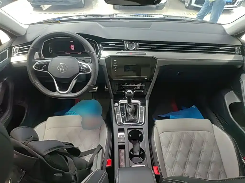 Volkswagen Magotan 2024 из CN, фото 4