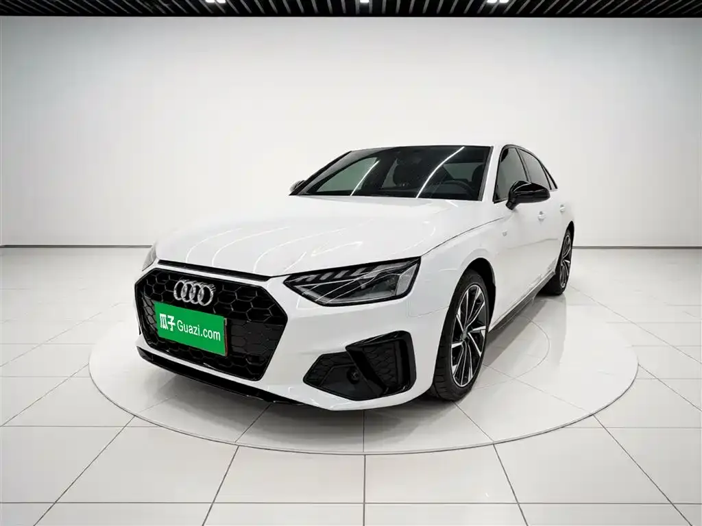 Audi A4L — фото 5
