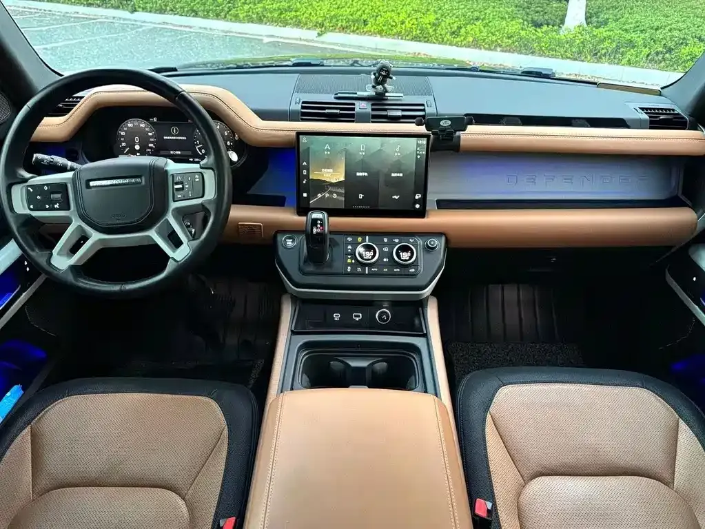 Land Rover Defender 2023 из CN, фото 3