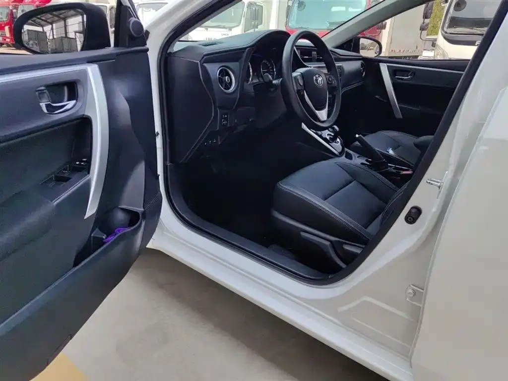 Toyota Corolla Hybrid 2021 из CN, фото 10