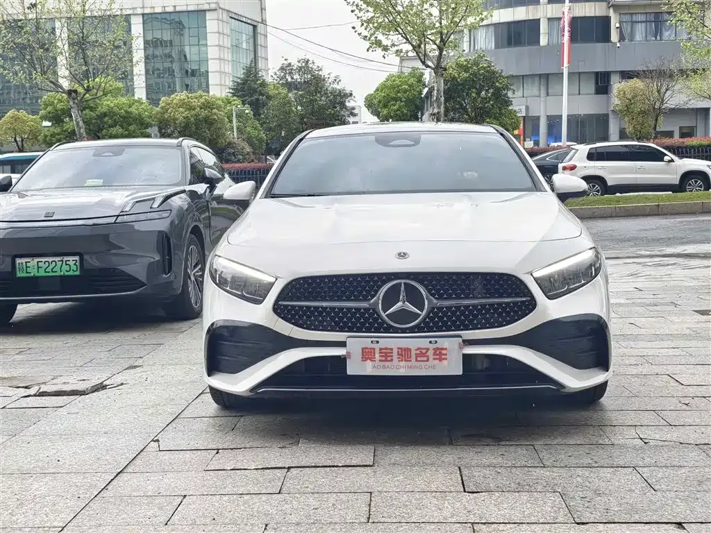 Mercedes-Benz A-Class 2024 из CN, фото 8