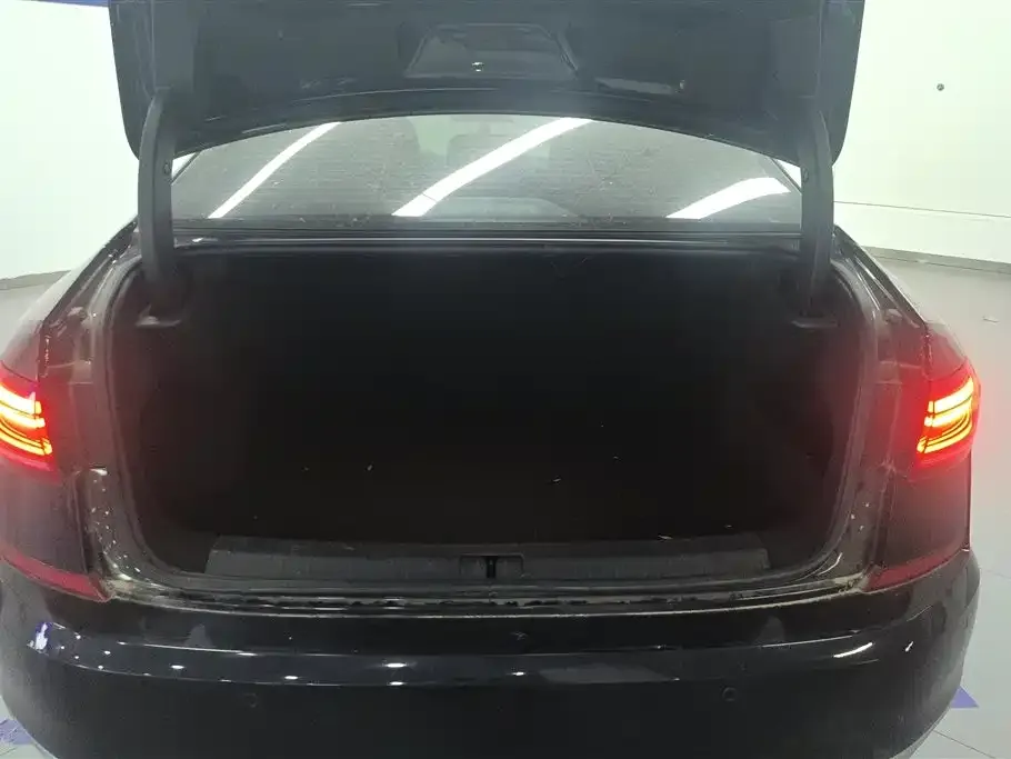 Volkswagen Passat 2022 из CN, фото 4