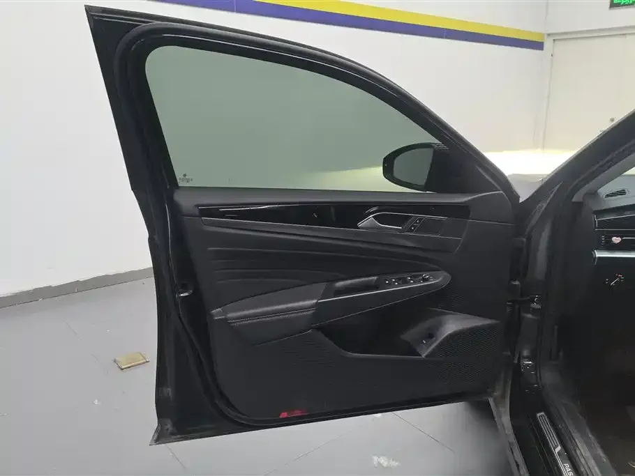 Volkswagen Passat 2022 из CN, фото 5