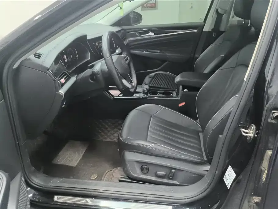 Volkswagen Passat 2022 из CN, фото 8