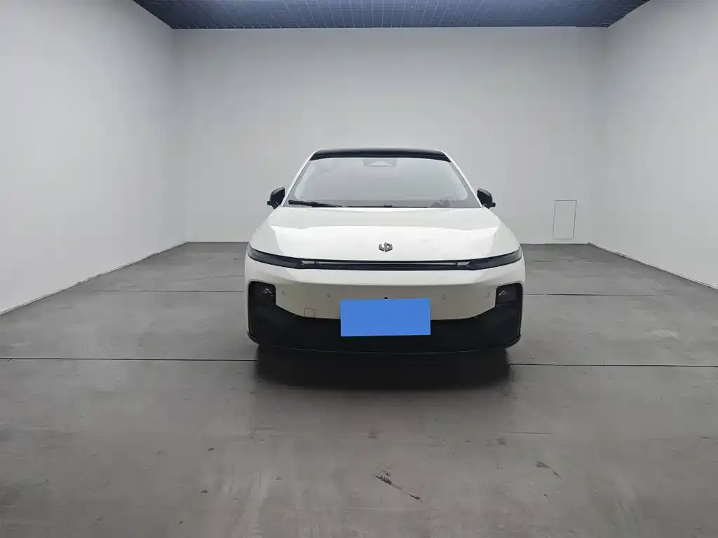 Leapmotor B01