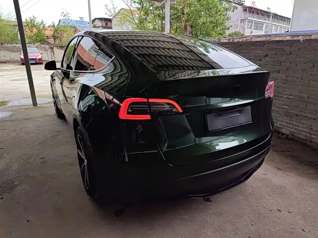 Tesla Model Y — фото 7