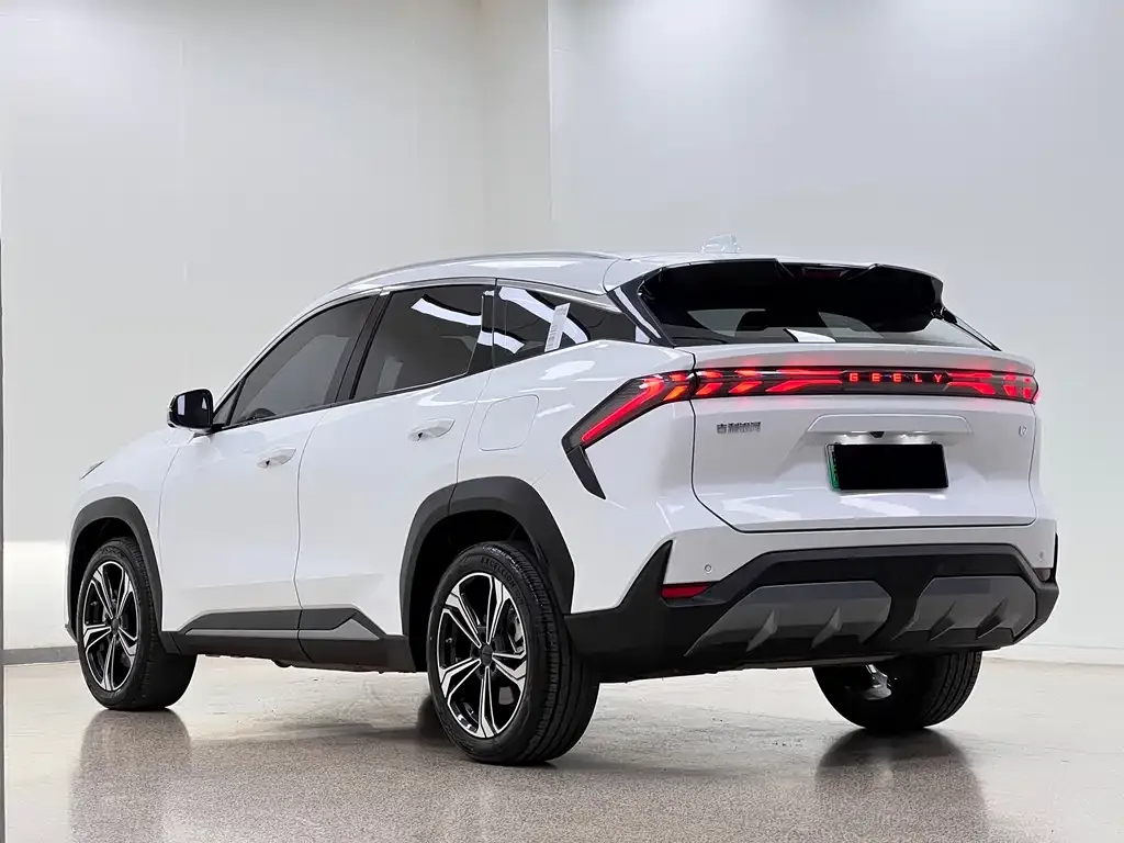 Geely Galaxy L7 — фото 6