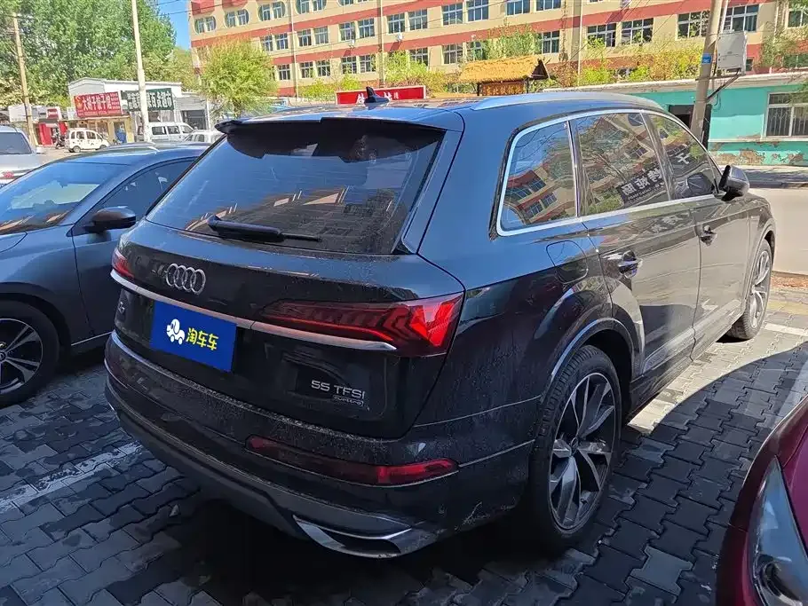 Audi Q7 2023 из CN, фото 7