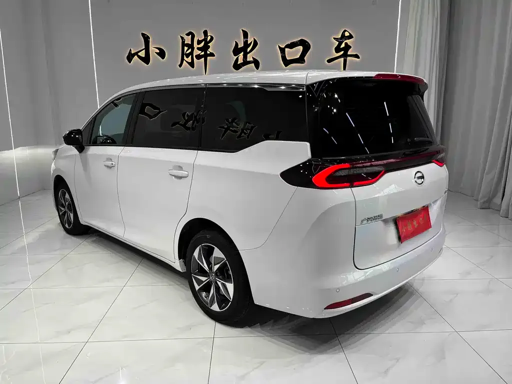 GAC Motor Trumpchi M6 — фото 5