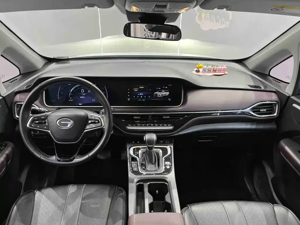 GAC Motor Trumpchi M6 — фото 9