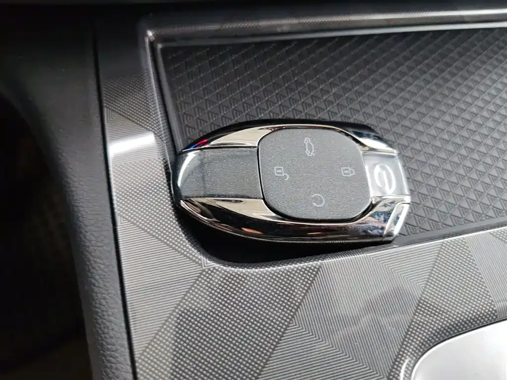 GAC Motor Shadow Leopard — фото 8