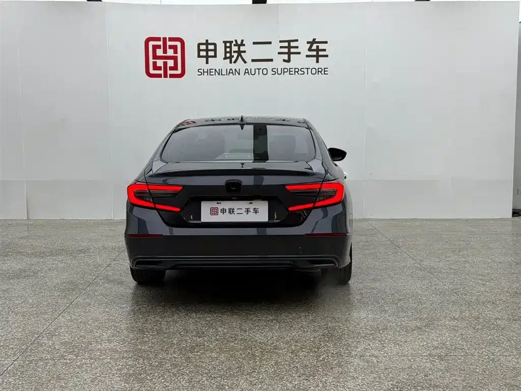 Honda Accord — фото 7