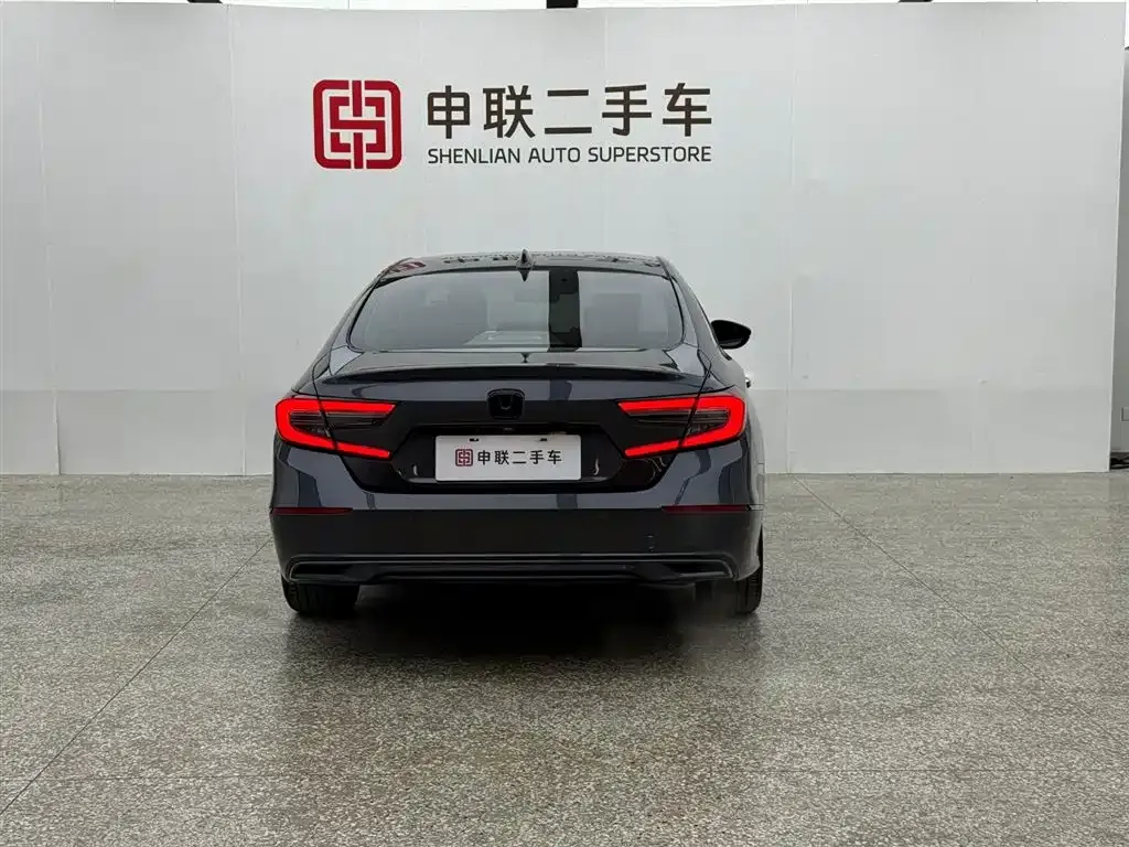 Honda Accord — фото 5