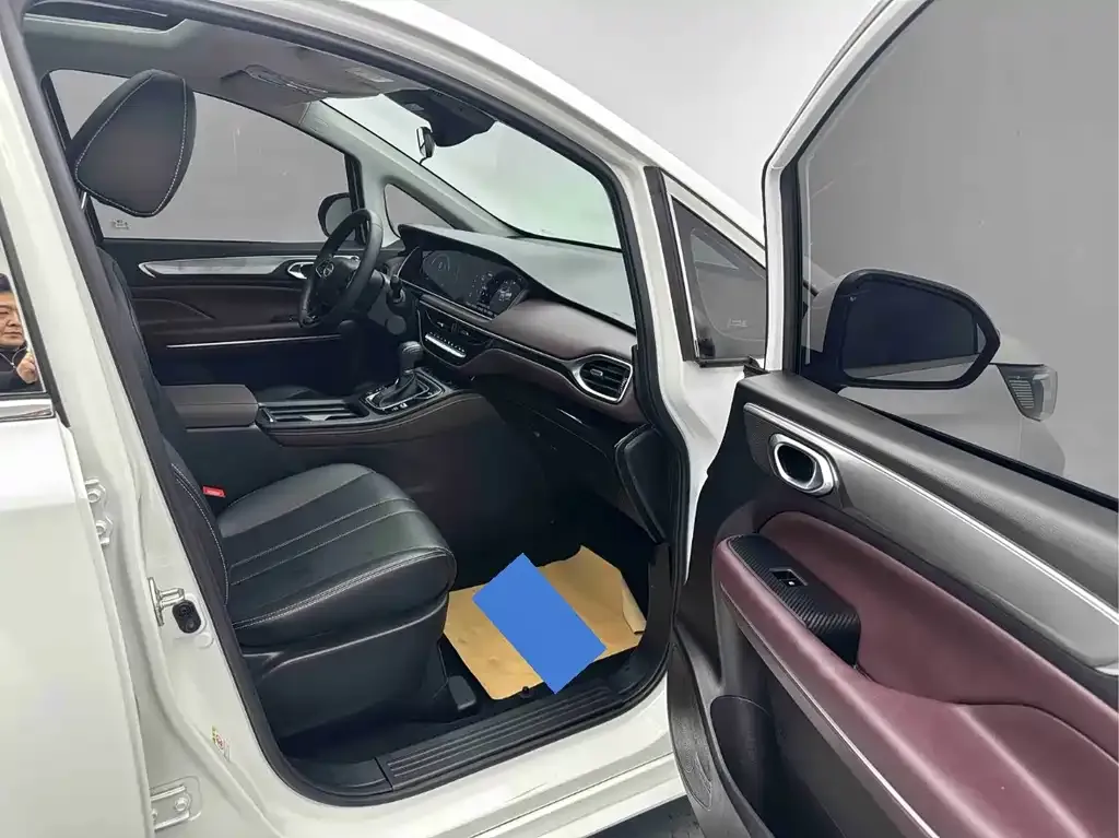 GAC Motor Trumpchi M6 2021 из CN, фото 8