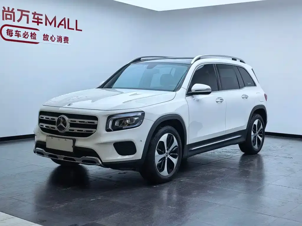 Mercedes-Benz GLB — фото 1