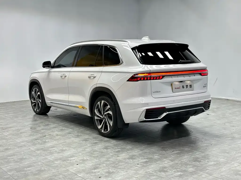 Geely Xingyue L — фото 4