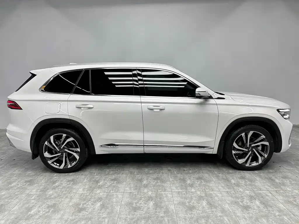 Geely Xingyue L — фото 3