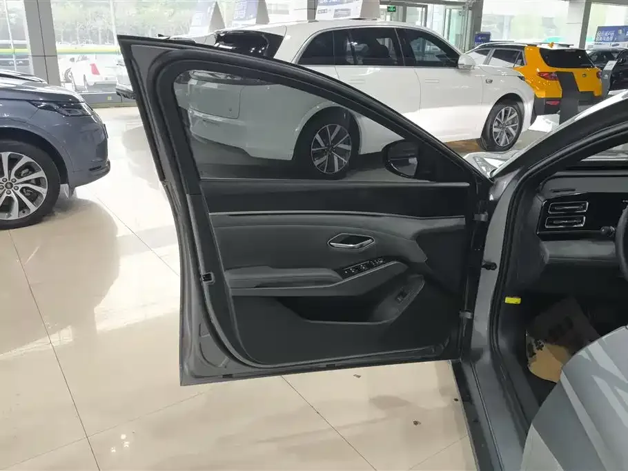 BYD Qin L 2025 из CN, фото 10