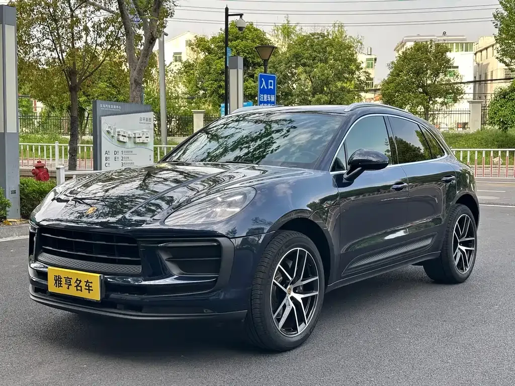 Porsche Macan — фото 1