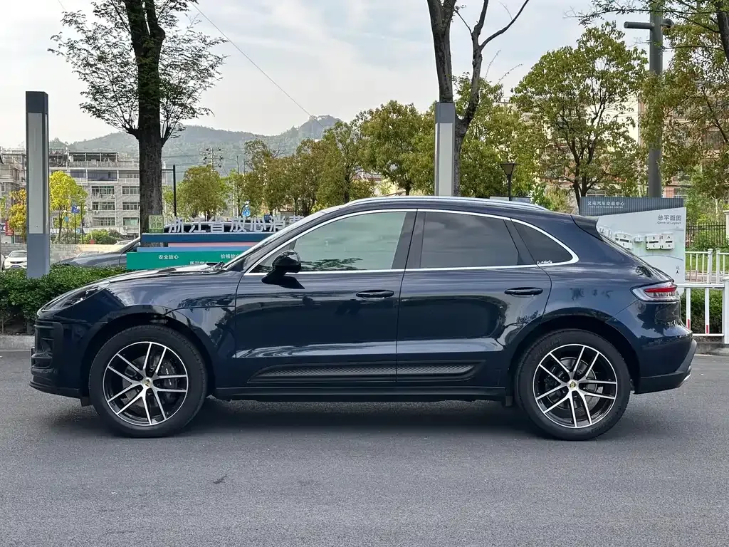 Porsche Macan — фото 7