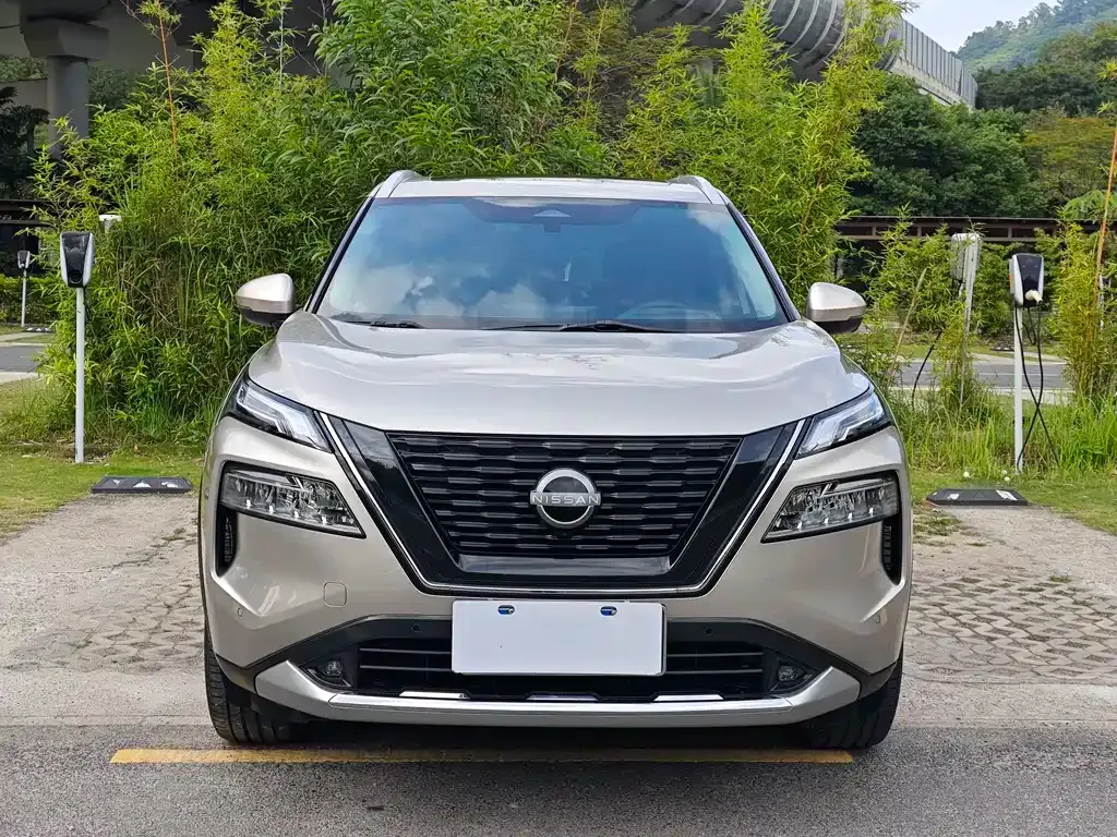 Nissan X-Trail — фото 10