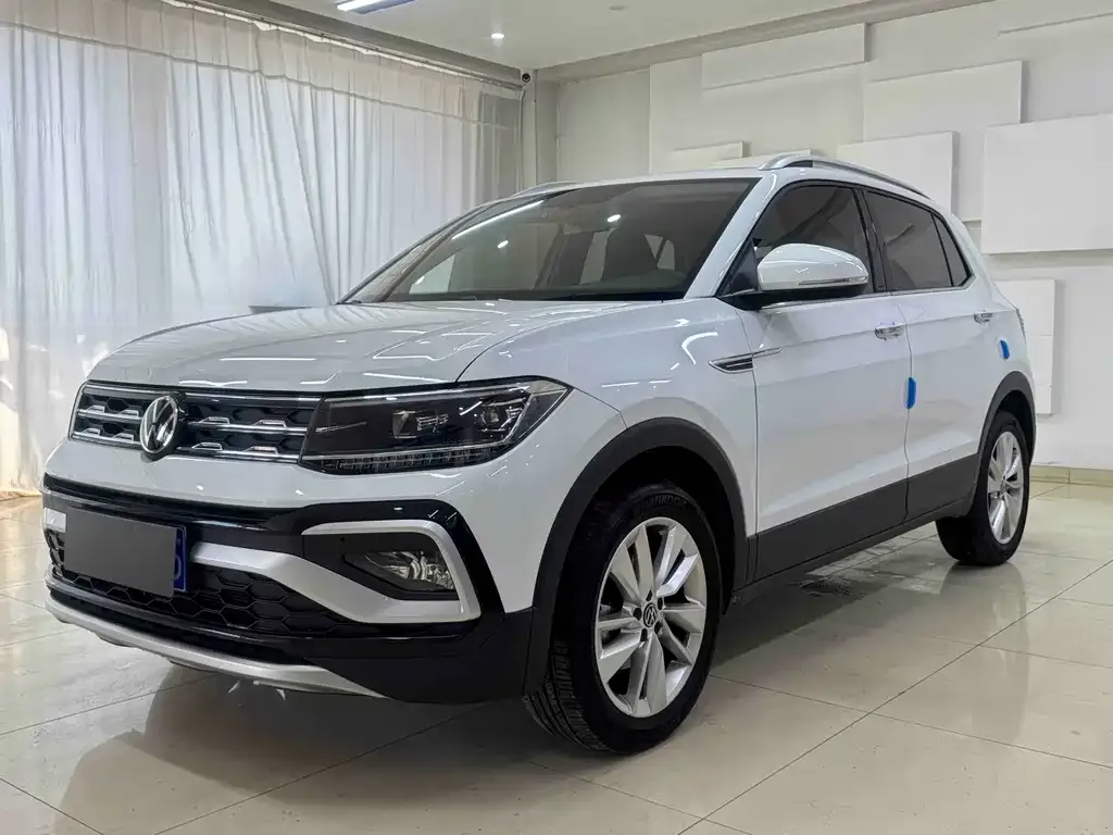 Volkswagen T-Cross — фото 1