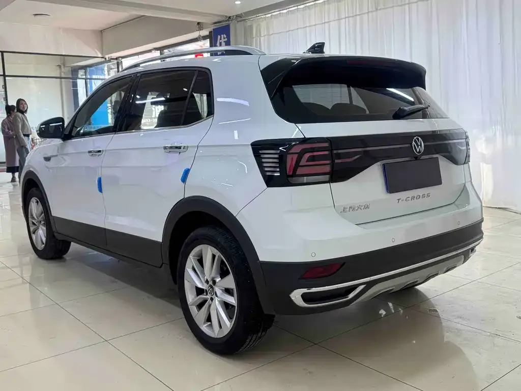 Volkswagen T-Cross — фото 7