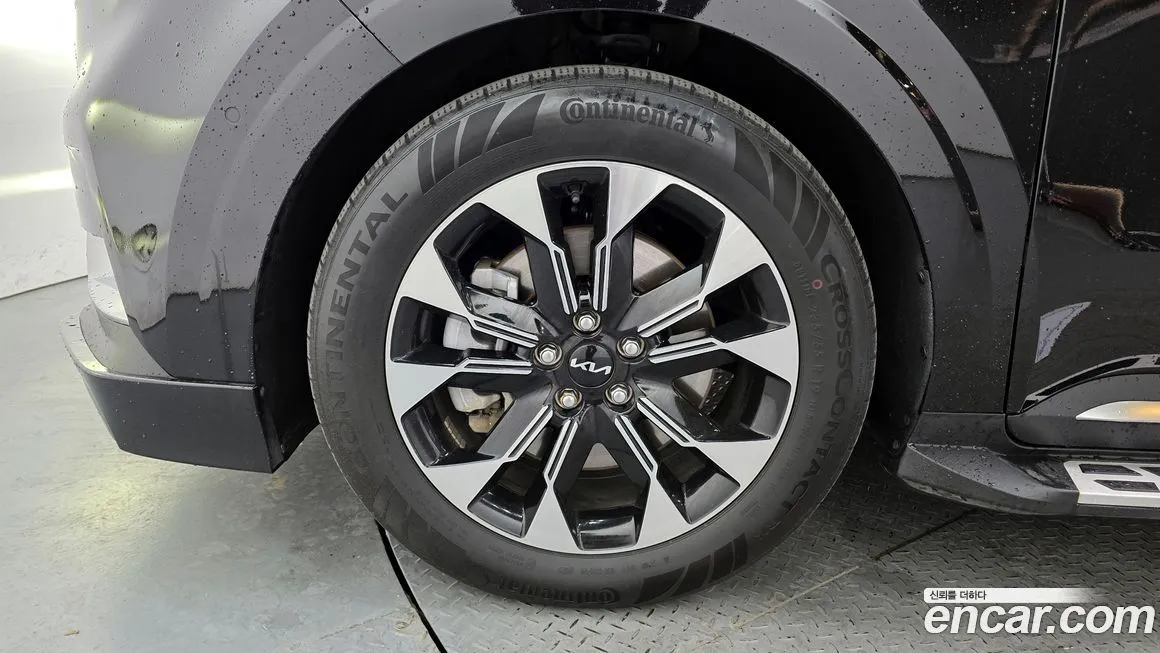 Kia Carnival — фото 10