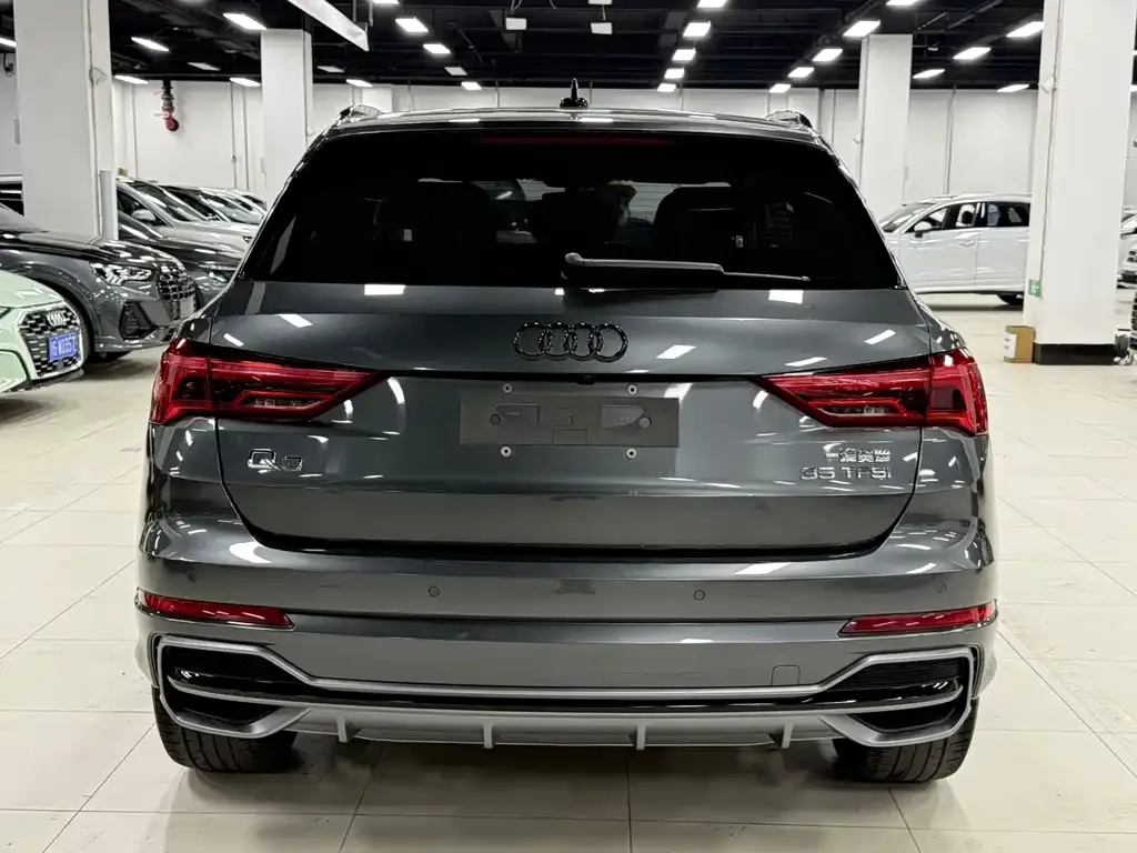 Audi Q3 — фото 7